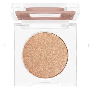 KKW BEAUTY Glitz & Glam Highlighter